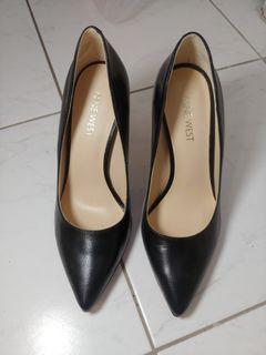 NineWest black high heels nearly new