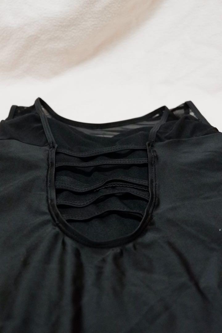 Ridge Padded One-Piece Swimwear (Category: Bikinis & Swimsuits) located in Santa Rosa. Submitted by mainert (Listing ID 1010443456, Image 3). Description: Ridge Padded One-Piece Swimwear High quality Slip on monokini, low back, mesh details Color: Black Used once. Still in good condition. PM/Chat for more info..