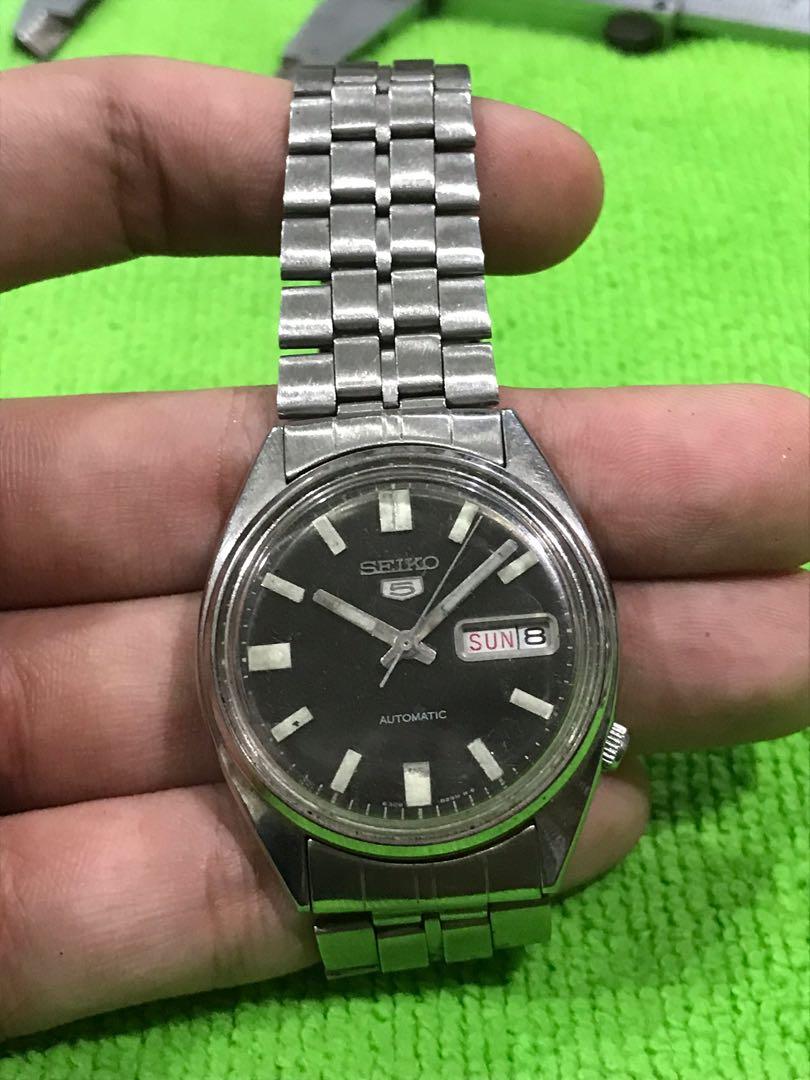 SEIKO 5 Day Date 34mm Japan Automatic Watch, Men's Fashion, Watches &  Accessories, Watches on Carousell
