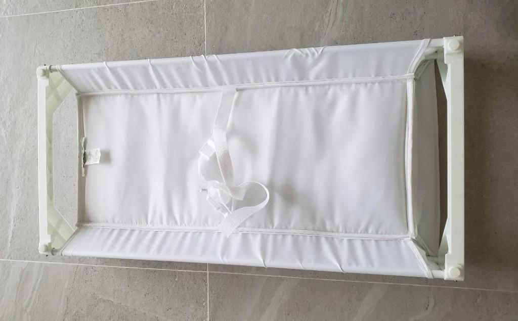 Summer infant safe surround changing pad top