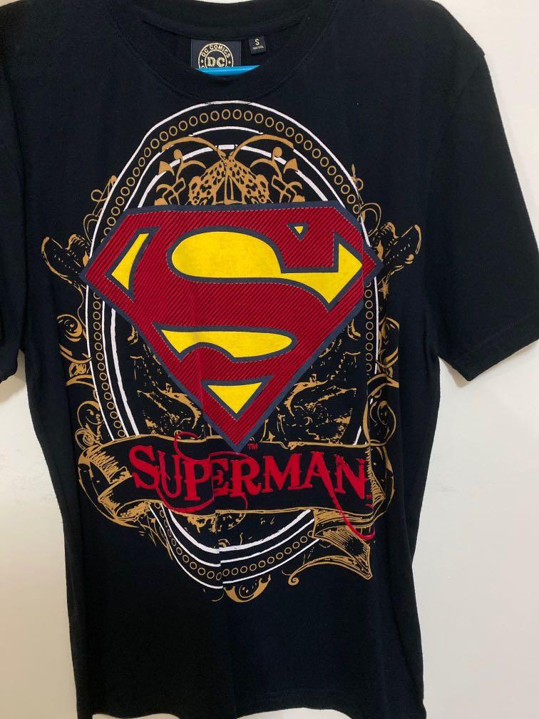 Superman Tee (Category: Tshirts & Polo Shirts) located in Singapore. Submitted by leon_lim (Listing ID 1010420195, Image 1). Description: BN intricately designed superman tshirt with a very unique print not found anywhere else. The Superman words and logo is raised velvet print. The logo at the back isn’t chipped but is the exact design as the Superman words on the front but the velvet behind is cracking a little bit but otherwise still in really