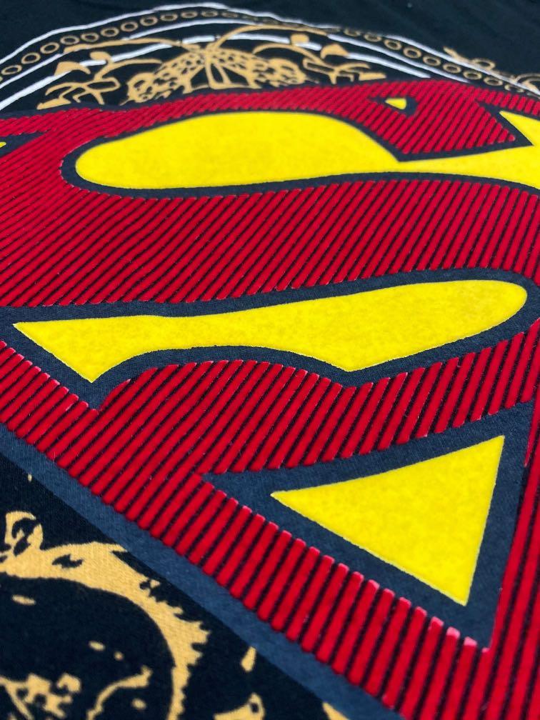 Superman Tee (Category: Tshirts & Polo Shirts) located in Singapore. Submitted by leon_lim (Listing ID 1010420195, Image 3). Description: BN intricately designed superman tshirt with a very unique print not found anywhere else. The Superman words and logo is raised velvet print. The logo at the back isn’t chipped but is the exact design as the Superman words on the front but the velvet behind is cracking a little bit but otherwise still in really