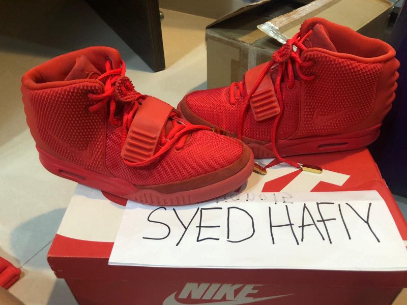 US 8.5 Nike Air Yeezy Red October Men s Fashion Footwear