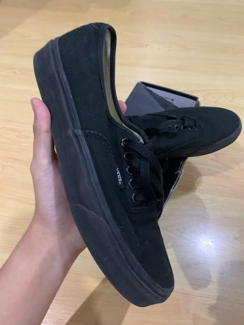 vans authentic all black
