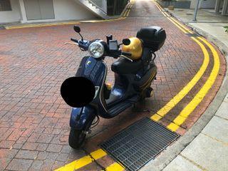 Vespa LX150 (negotiable)