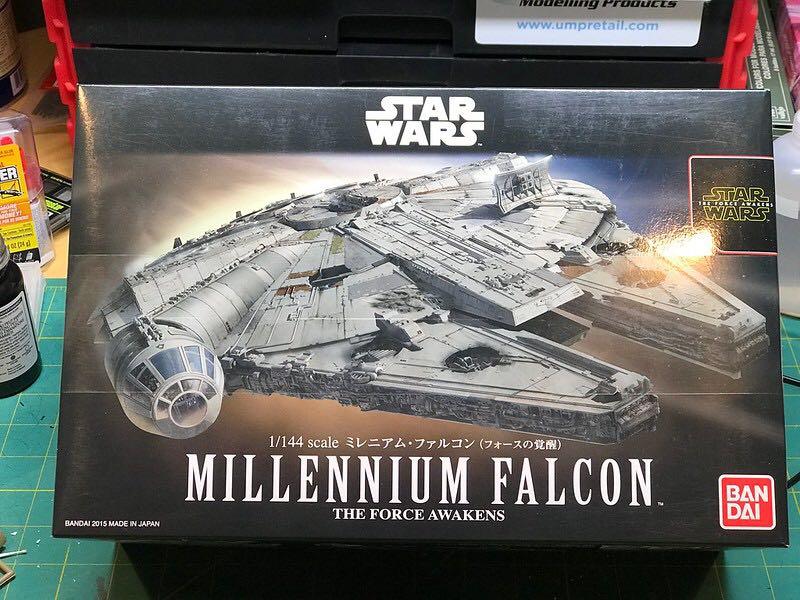 1 144 bandai millennium falcon TFA lighting kit