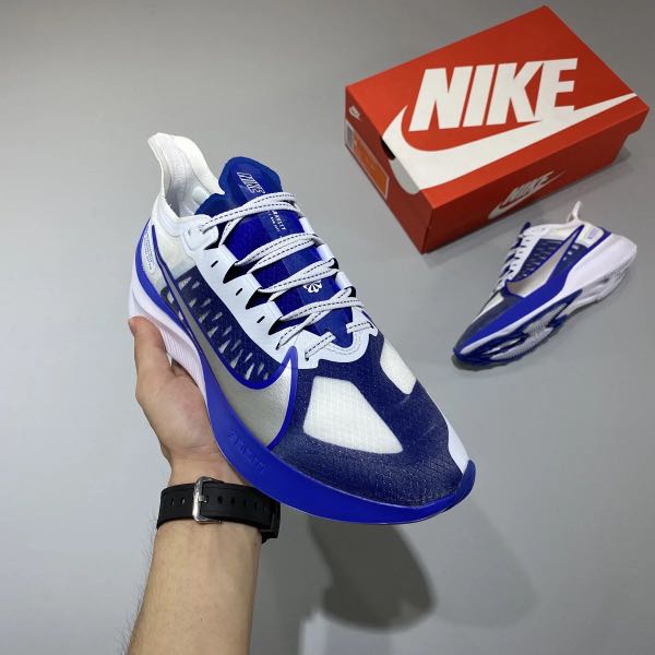 nike gravity running shoes