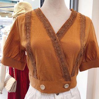 花邊棉麻短版上衣roshop