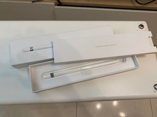 （分類：）位於 。 由 charcenciel 提交（商品編號 1012553860，圖片 1）。簡介： 。