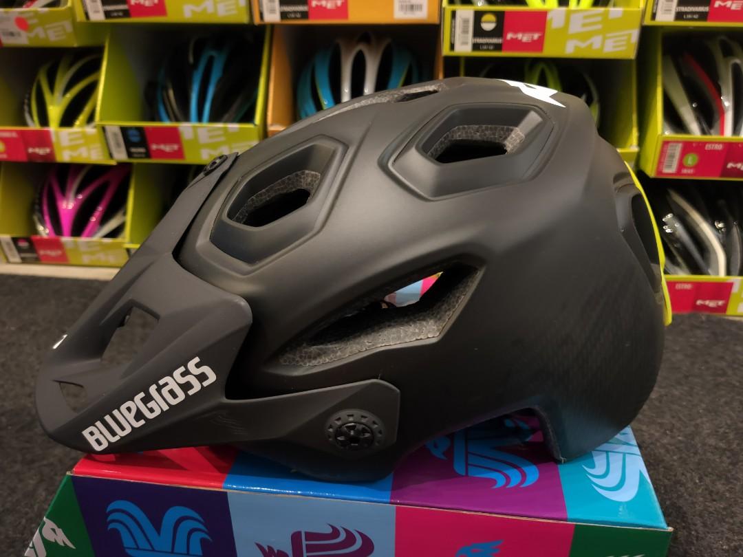 Bluegrass golden cheap eyes mtb helmet