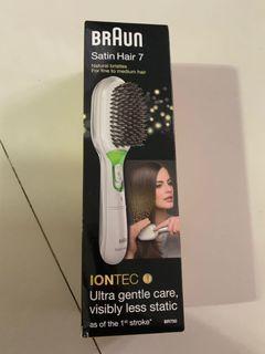 Braun Satin Hair 7 BR750 brush with IONTEC technology and natural bristle