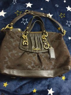 (Category: ) located in . Submitted by roxxyz (Listing ID 1012592411, Image 1). Description: .