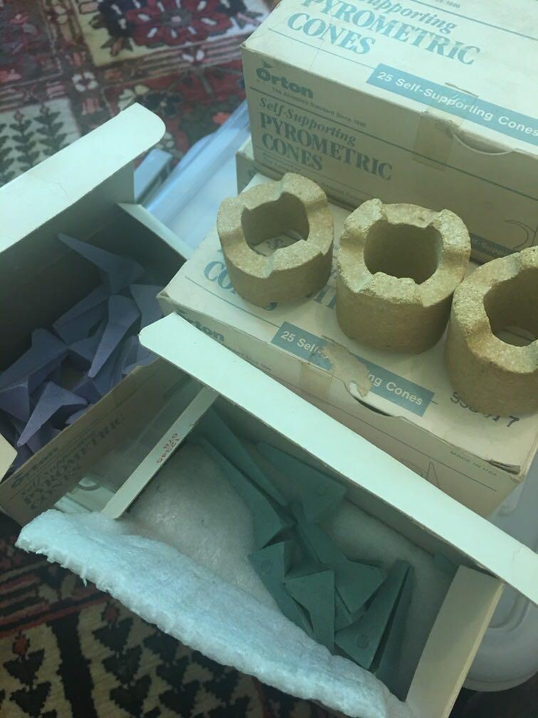 Cones for Kiln, Hobbies & Toys, Stationery & Craft, Craft Supplies