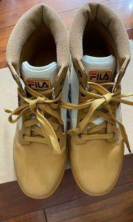 Fila 鞋