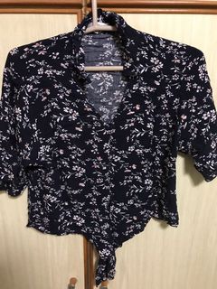 (Category: ) located in . Submitted by clothes_haul (Listing ID 1012581419, Image 1). Description: .