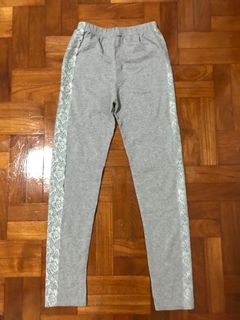 (Category: ) located in . Submitted by clothes_haul (Listing ID 1012584137, Image 1). Description: .