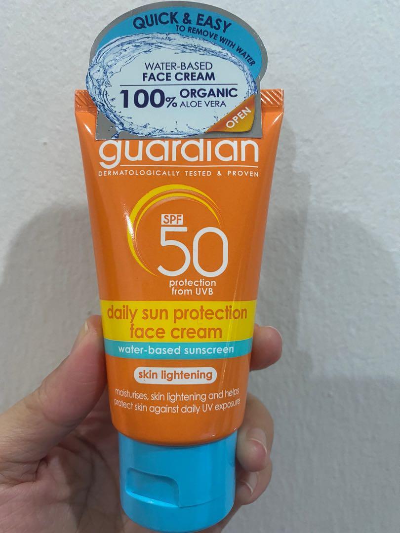 cerave moisturizing cream guardian