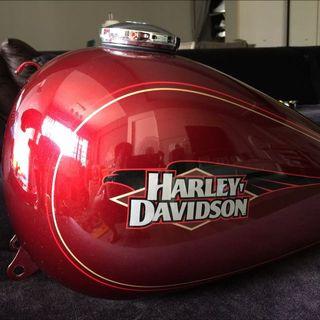 Harley Davidson Softail Custom tank and fenders