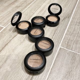 （分類：）位於 。 由 peanutbutter_milkshake 提交（商品編號 1012448488，圖片 1）。簡介： 。