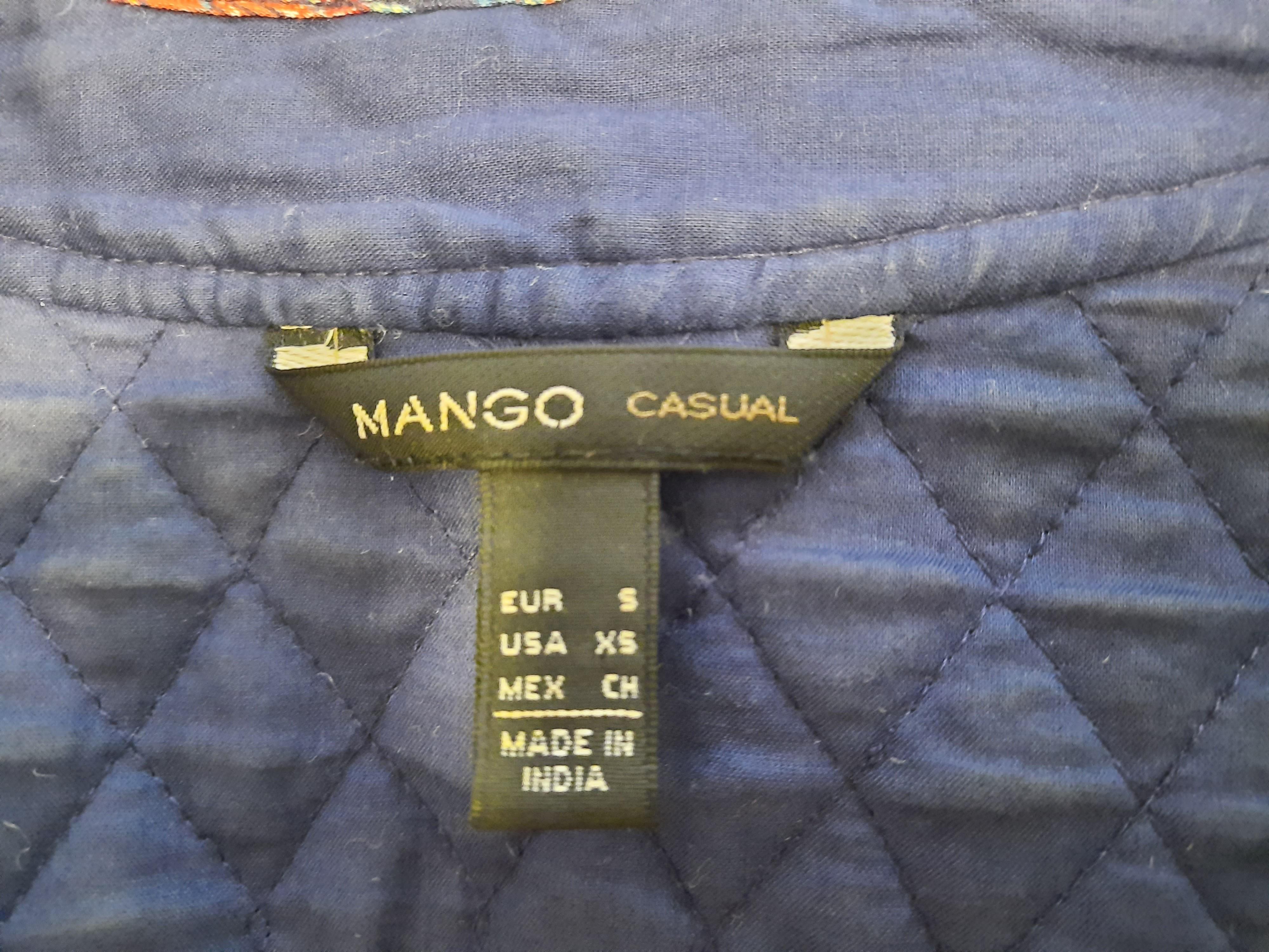 MANGO Jacket (Category: Coats, Jackets and Outerwear) located in Kuala Lumpur. Submitted by silasilah (Listing ID 1012538020, Image 2). Description: Direct Transfer Only Brand : Mango Size : S Condition : Used but in good condition Price : Does not include postage fees.
