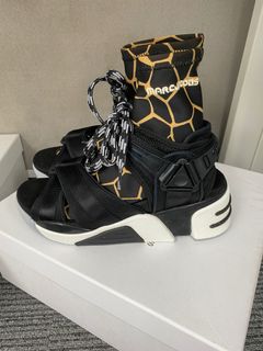 （分類：）位於 。 由 meeeee_meeeee 提交（商品編號 1012456743，圖片 1）。簡介： 。