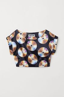 (Category: ) located in . Submitted by secretclosetofastylist (Listing ID 198523314, Image 1). Description: .