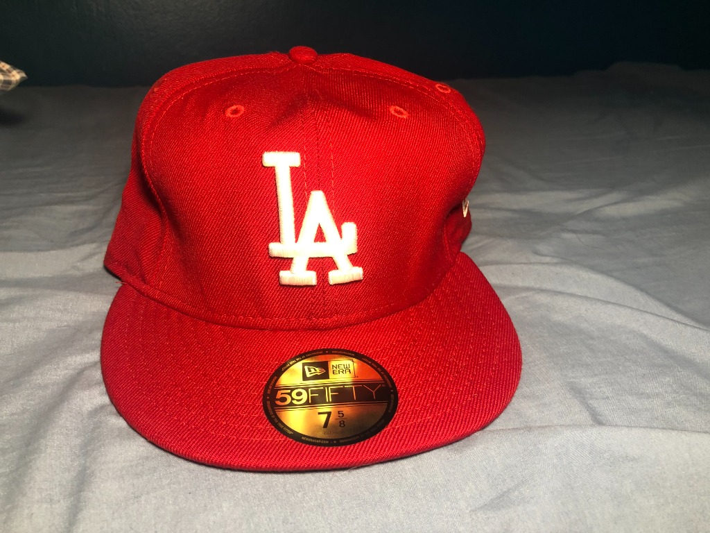 red new era la hats