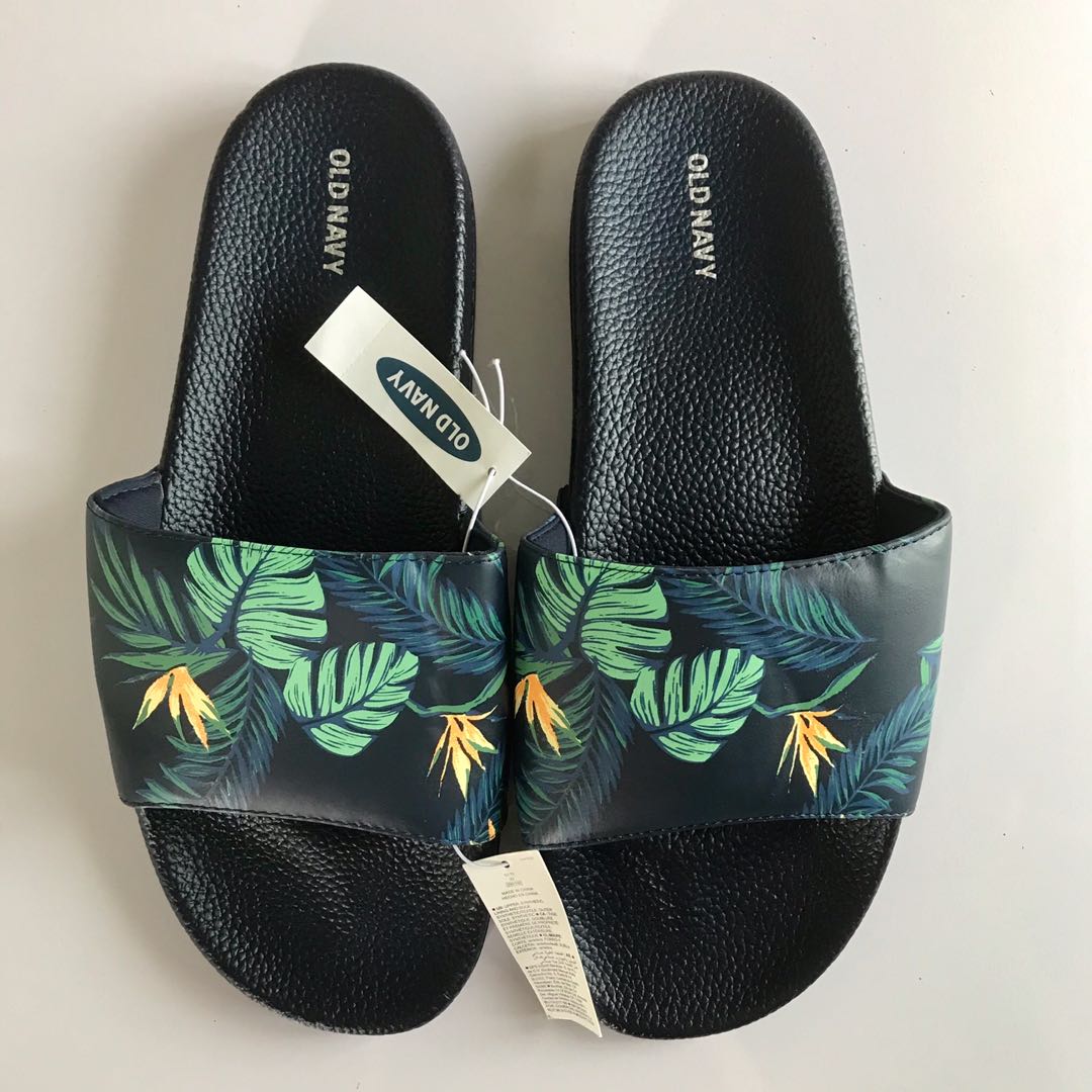 BRAND NEW Old Navy Pool Slide Sandals for Men EARLY CHRISTMAS