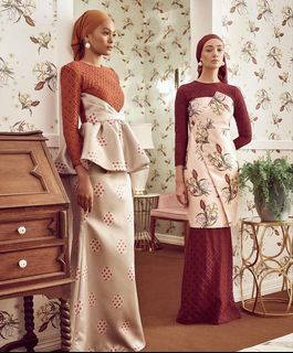 (Category: ) located in . Submitted by aishah.prelovedstore (Listing ID 1012550334, Image 1). Description: .