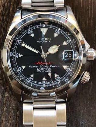 Rare Seiko SCVF005 (1995) Alpinist aka “Red Alpinist”, Men's Fashion,  Watches & Accessories, Watches on Carousell