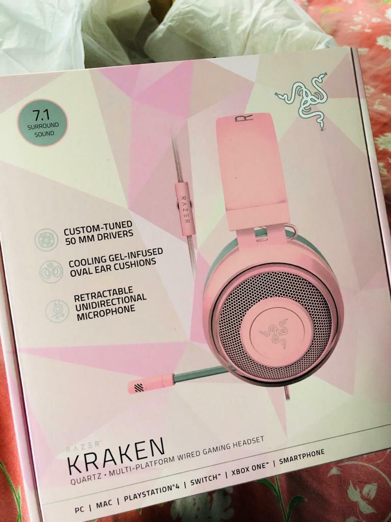 Razer Kraken Gaming Headset Quartz Pink Mic Microphone PC MAC PS4