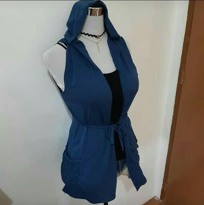 sleeveless cardigan with hood
