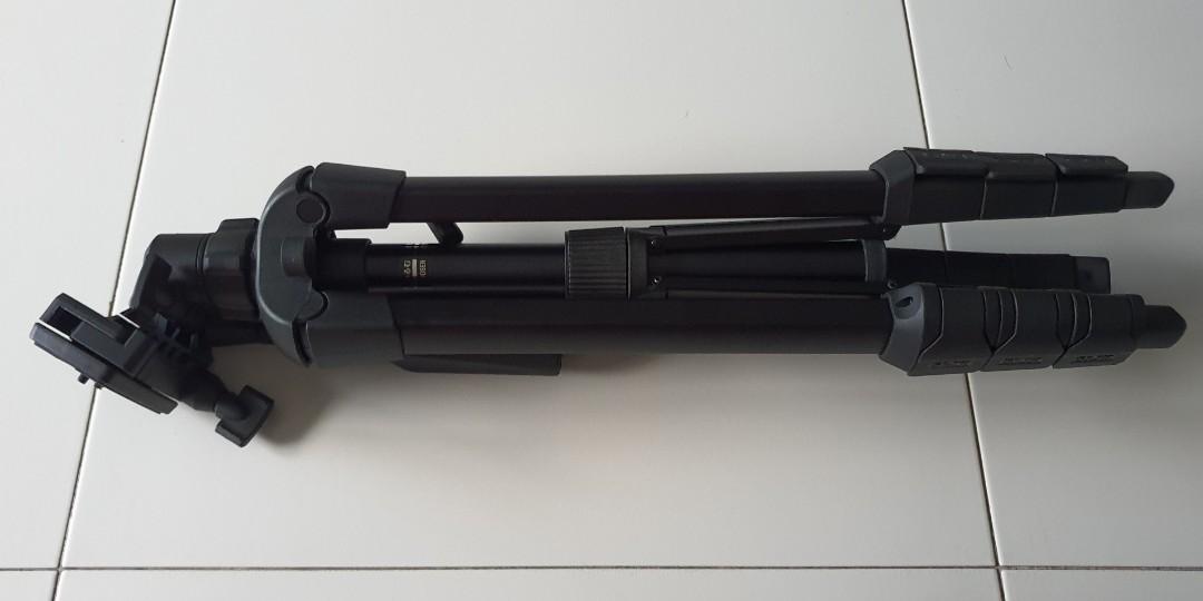 SLIK F740 Tripod, Photography, Photography Accessories, Tripods