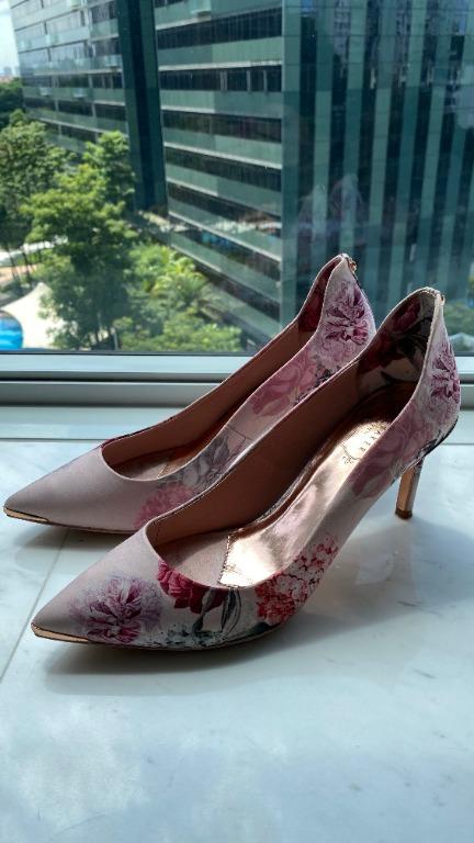 Vyixin ted baker 2025