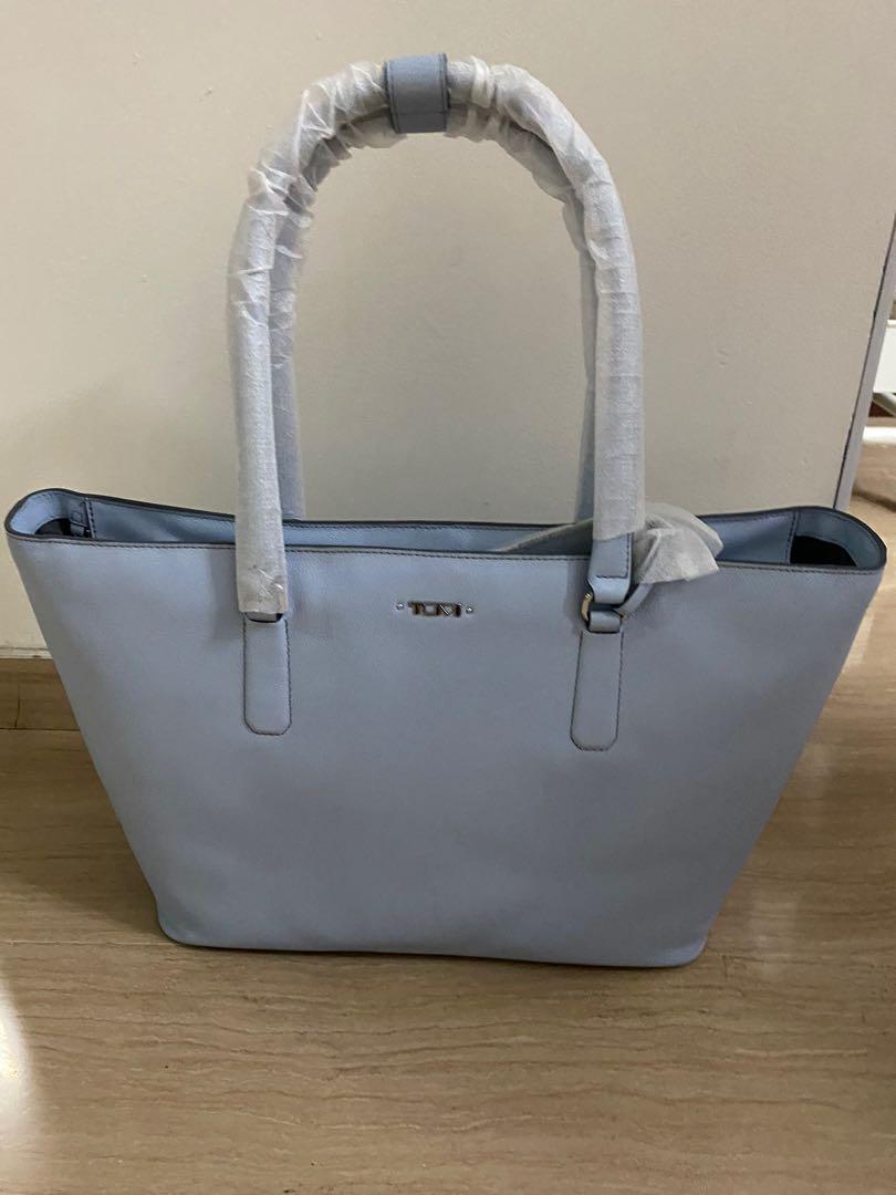 Tumi voyageur hot sale carolina tote
