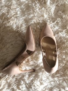 (Category: ) located in . Submitted by farahpreloved_ (Listing ID 1012564084, Image 1). Description: .
