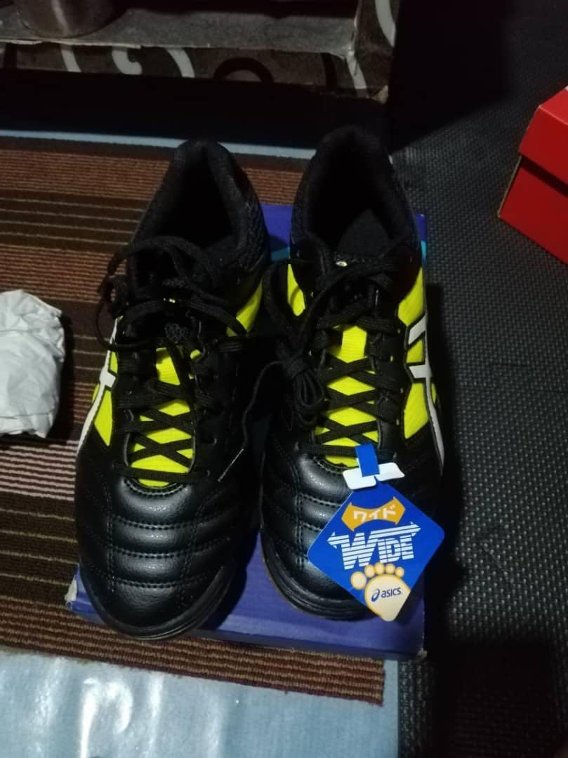 calcetto bounce foam shoes