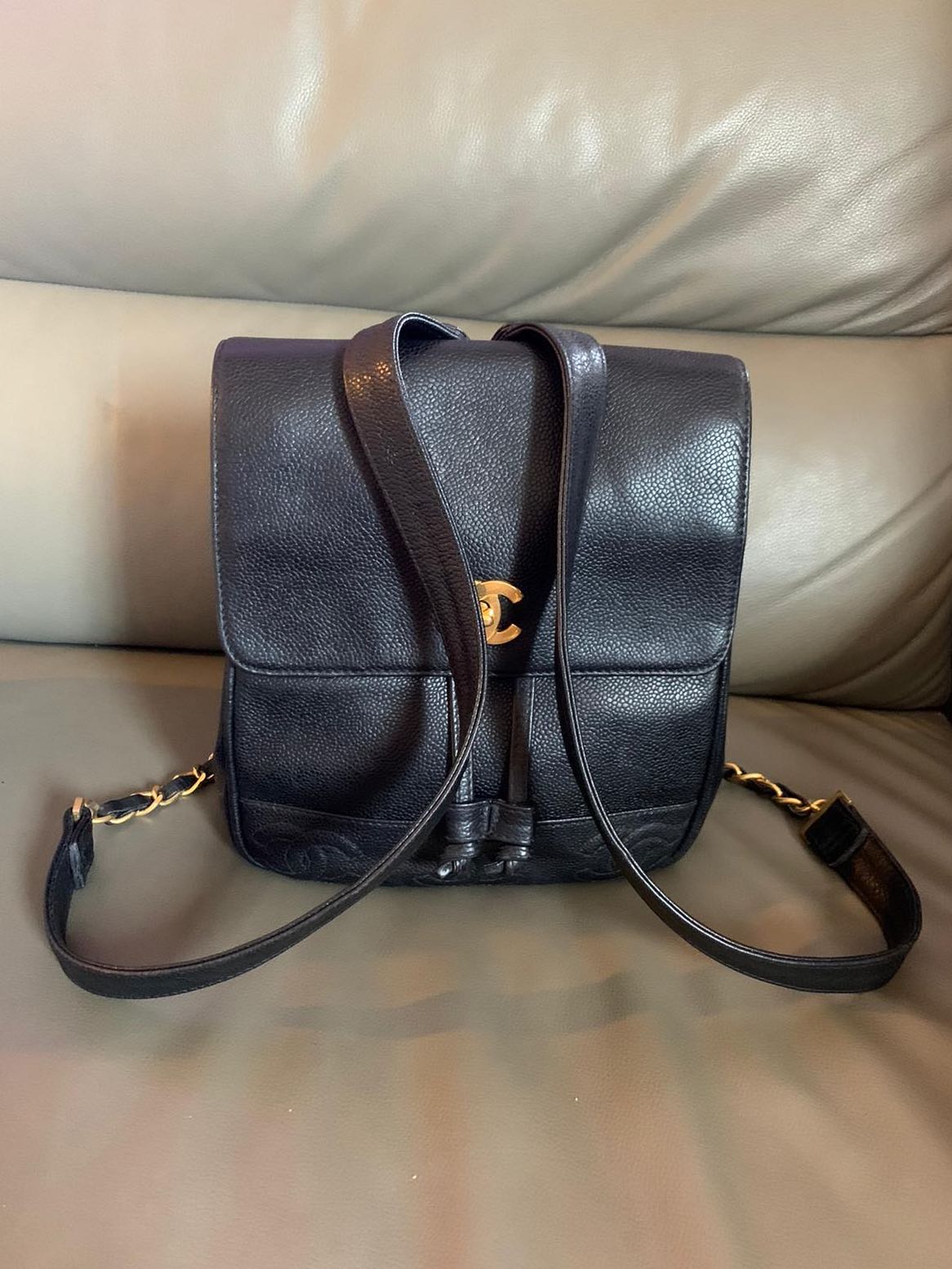 ChAnel caviar vintage backpack flap bag, Luxury, Bags & Wallets on Carousell