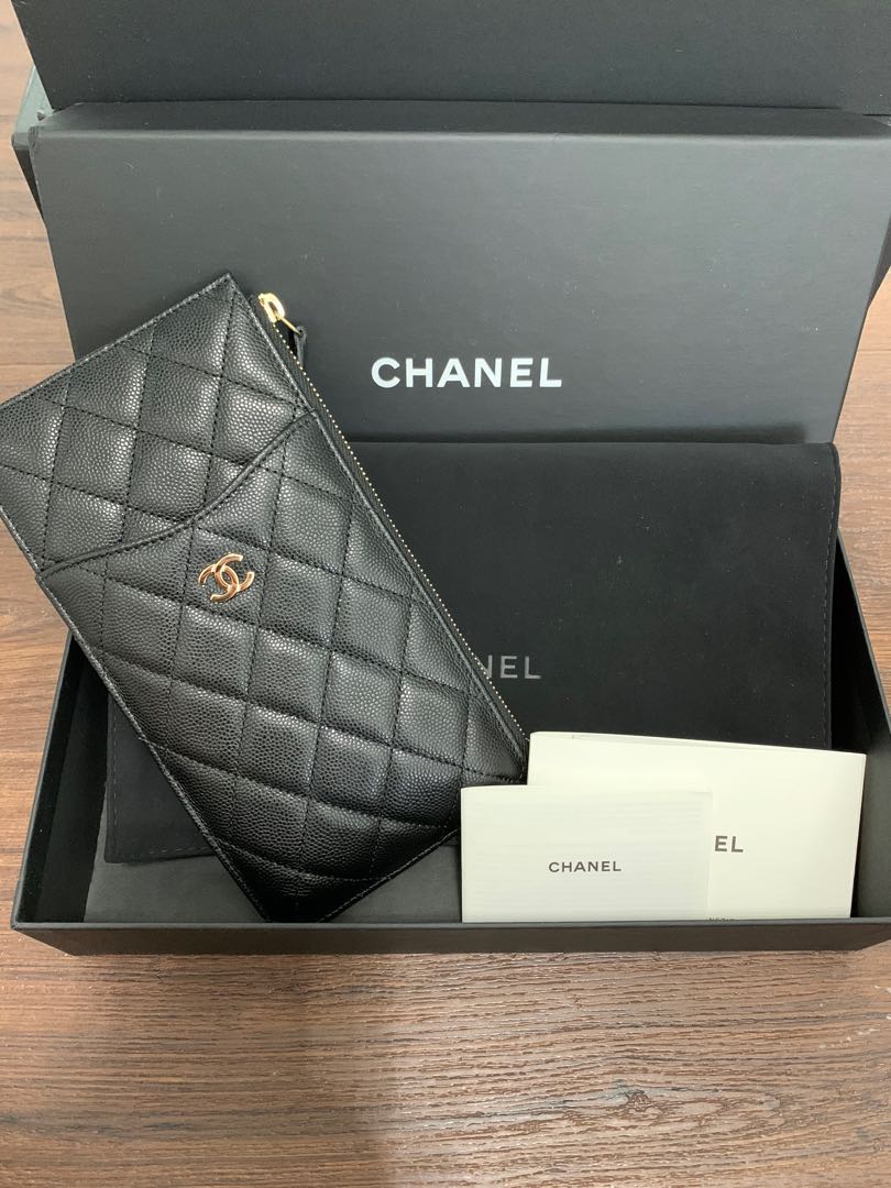Hermes Calvi vs. Chanel Classic Cardholder Review  Pros, Cons, and Is It  Worth It? - Isabelle Vita New York