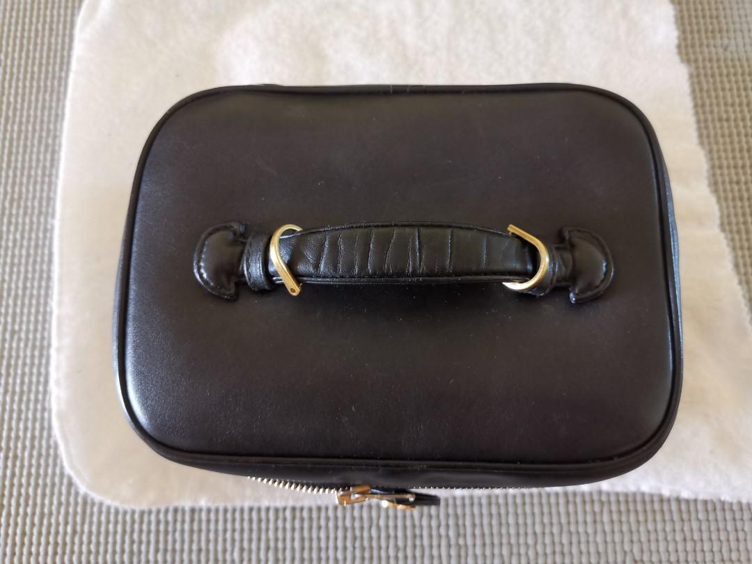 Chanel vintage vanity case bag, Luxury, Bags & Wallets on Carousell