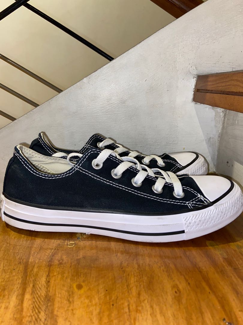 chuck taylor low cut