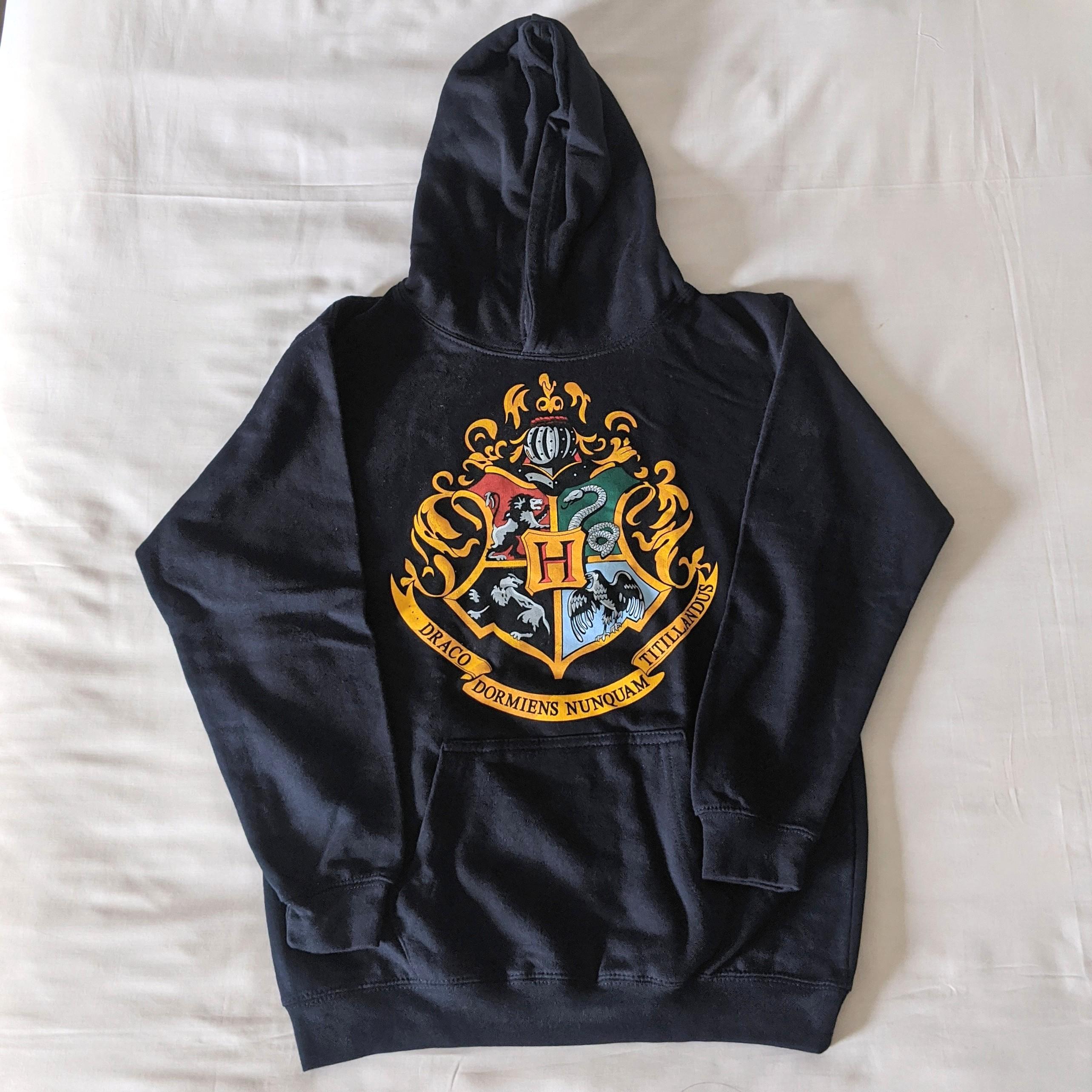 Hogwarts outlet crest hoodie