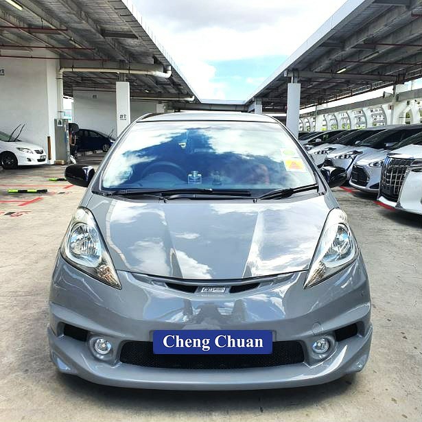 Honda Fit respray to nardo grey, Car Accessories, Car