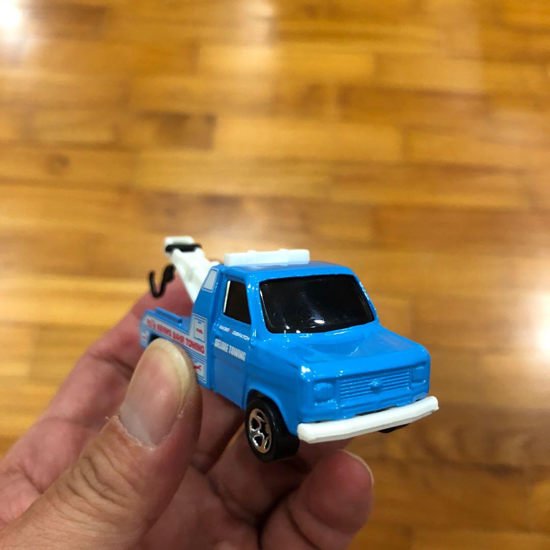 Hot wheels ford transit wrecker hot sale