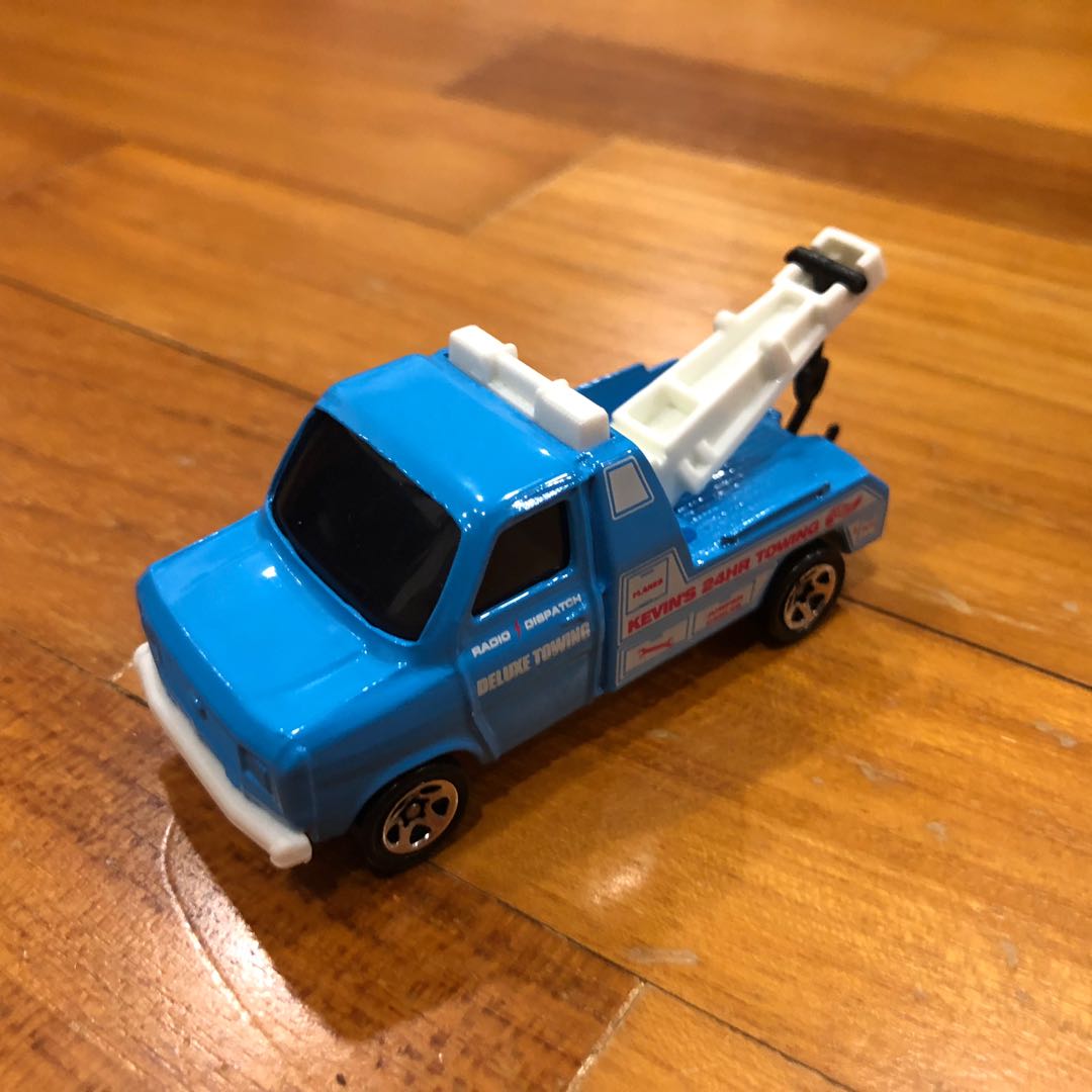 Hot Wheels Ford Transit Wrecker Hobbies Toys Toys Games on