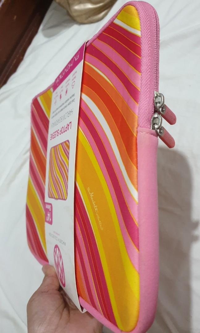 Laptop Sleeve or Cover (Category: Laptop Bags & Sleeves) located in San Fernando. Submitted by ness.lovely1227 (Listing ID 1012713762, Image 3). Description: Laptop Sleeve 14" Macbeth Collection Form fitting lightweight construction Durable, Easily fits into backpacks briefcases and bags Scratch- free, provides complete protection for your laptop. See pics Sale: 1299 + SF PM me Thanks.