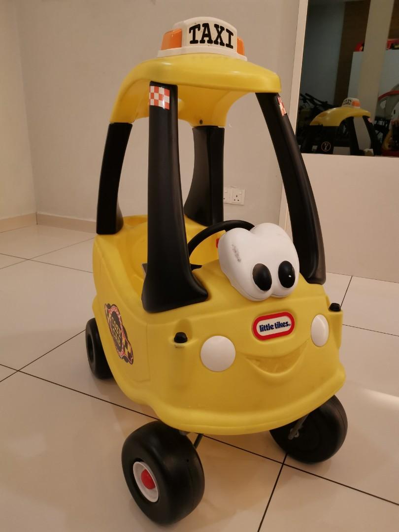 Cozy top coupe taxi