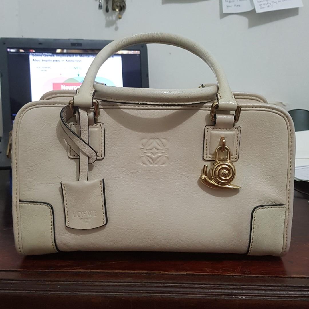 Loewe Amazona Handbag Mirror Quality Barang Mewah Tas Dompet Di Carousell Listen to amazona records | soundcloud is an audio platform that lets you listen to what you love and share the stream tracks and playlists from amazona records on your desktop or mobile device. loewe amazona handbag mirror quality