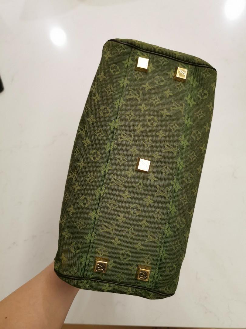 Louis Vuitton Vintage Green Monogram Josephine Bag, Women's Fashion, Bags &  Wallets, Cross-body Bags on Carousell