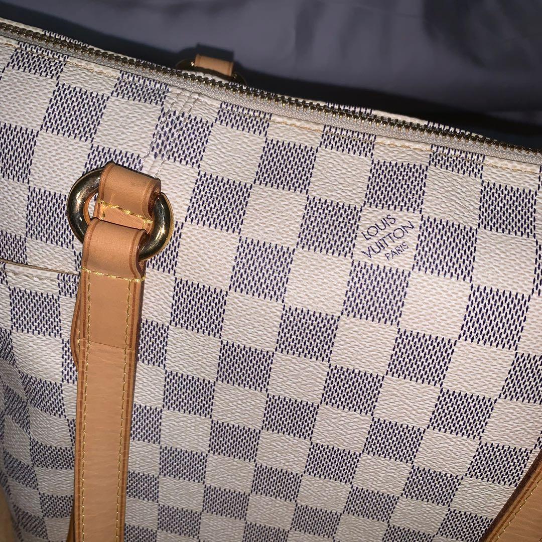 Louis Vuitton White Checkered Tote Bag, Women's Fashion, Bags